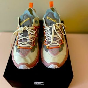 Sorel Sneakers